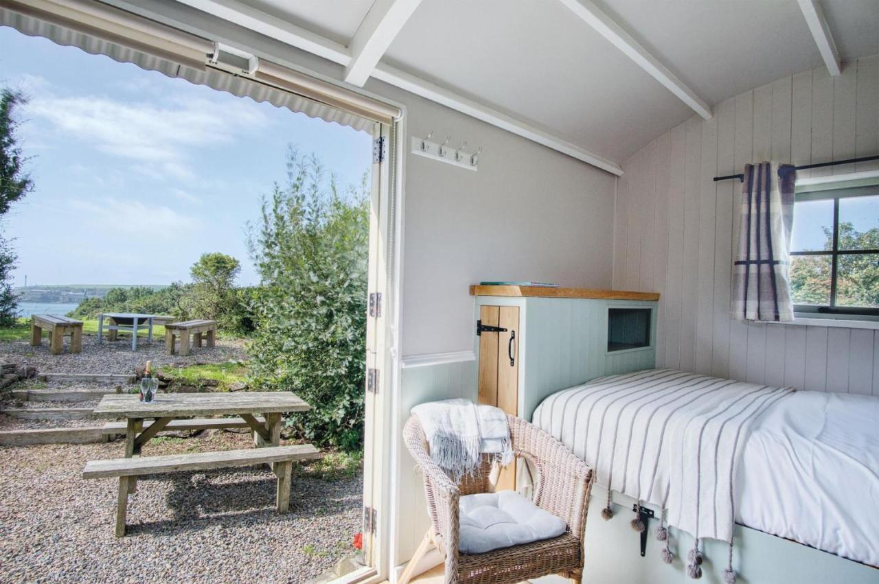 Haven View - 1 Bedroom Shepherds Hut - St Ishmaels Saint Ishmaels  외부 사진