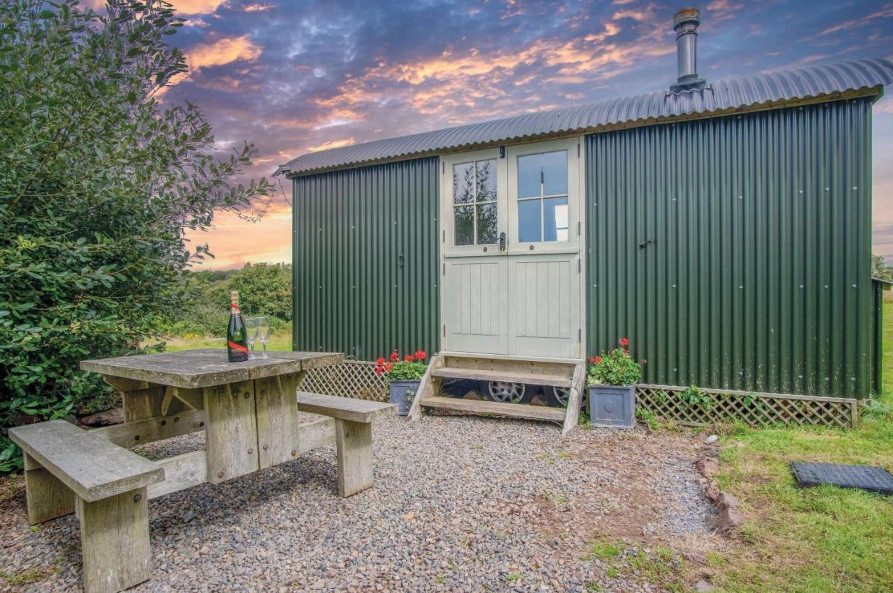 Haven View - 1 Bedroom Shepherds Hut - St Ishmaels Saint Ishmaels  외부 사진
