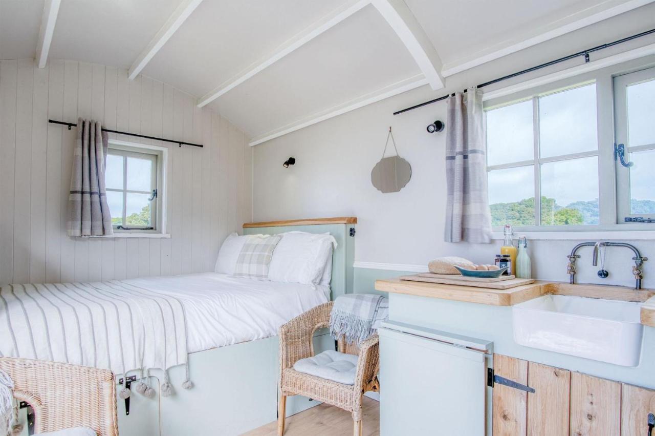 Haven View - 1 Bedroom Shepherds Hut - St Ishmaels Saint Ishmaels  외부 사진