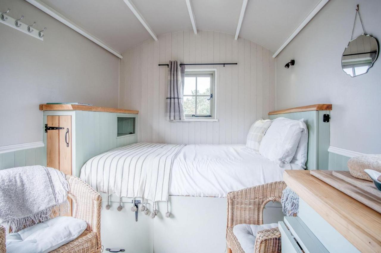 Haven View - 1 Bedroom Shepherds Hut - St Ishmaels Saint Ishmaels  외부 사진