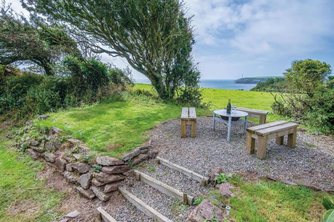 Haven View - 1 Bedroom Shepherds Hut - St Ishmaels Saint Ishmaels  외부 사진